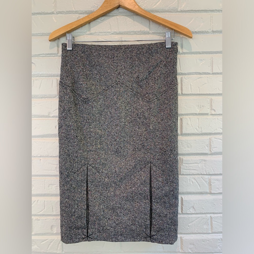 Body by Victoria Tweed Form Fitting Skirt